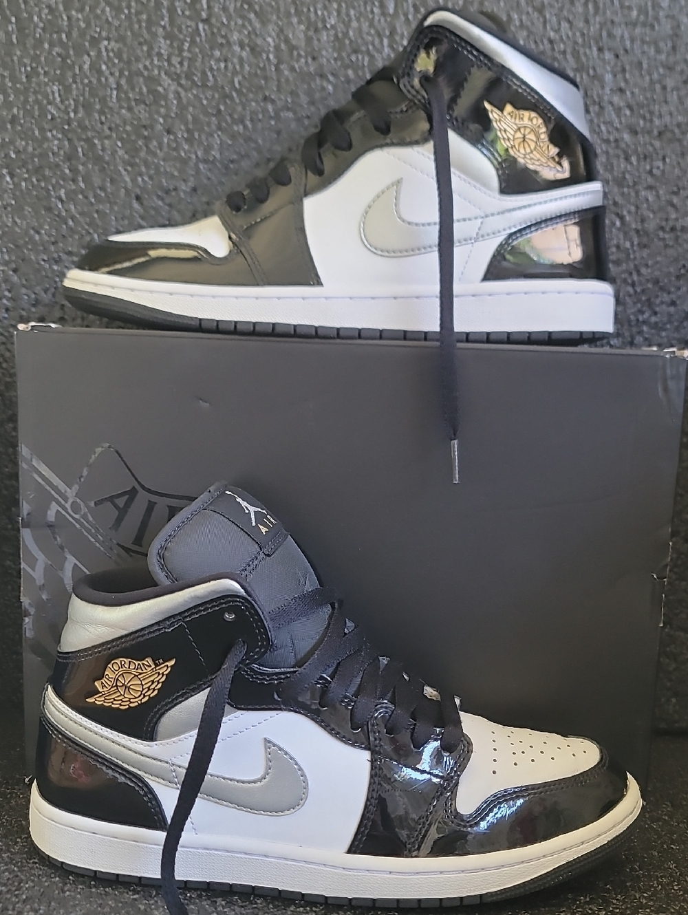 Nike Air Jordan 1 Mid SE "Metallic Silver/Metallic Gold" Patent Leather Wmns 9.5 - Picture 3 of 16